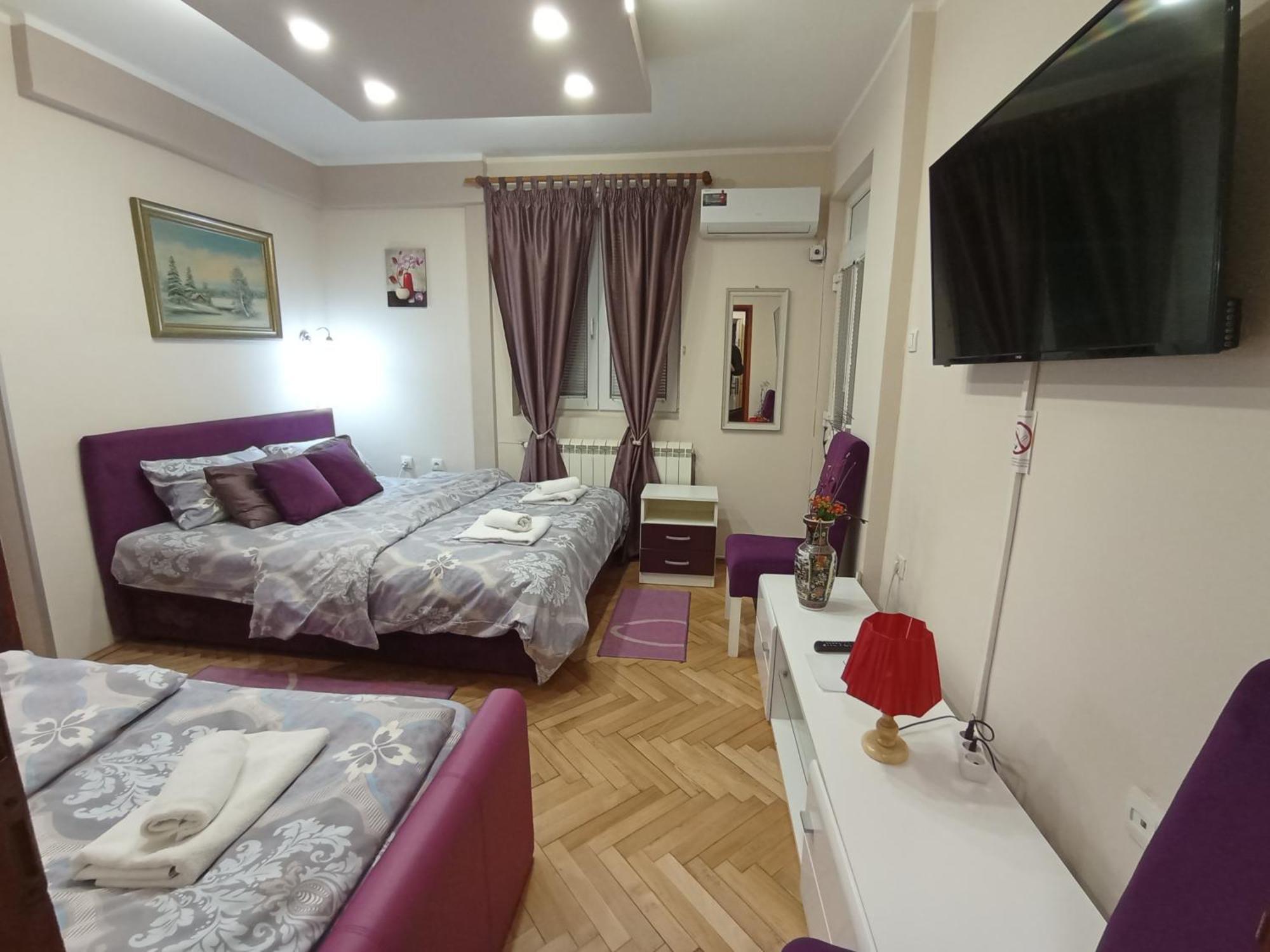 Apartments & Rooms -Mdl Lazic 贝尔格莱德 外观 照片