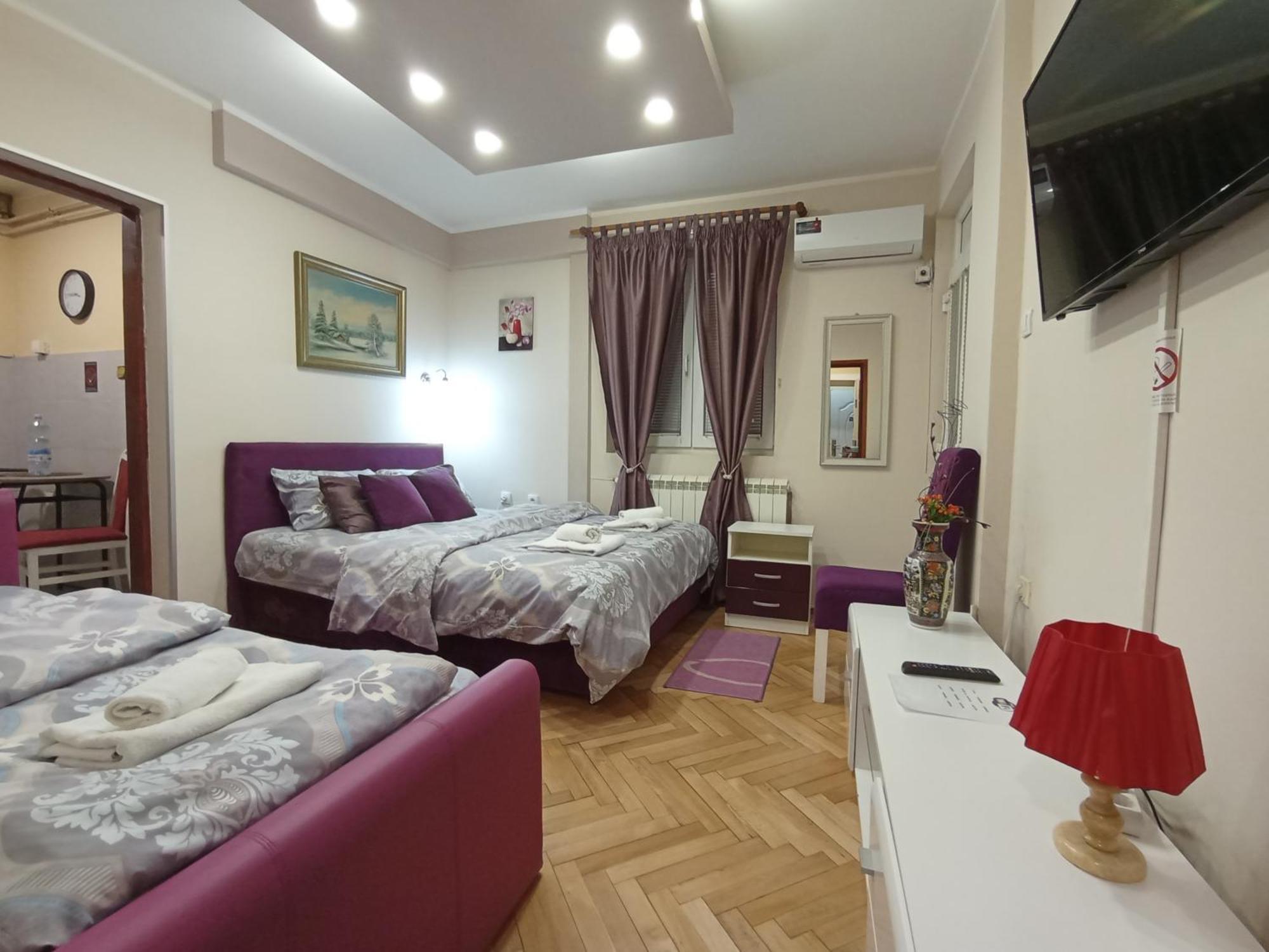 Apartments & Rooms -Mdl Lazic 贝尔格莱德 外观 照片