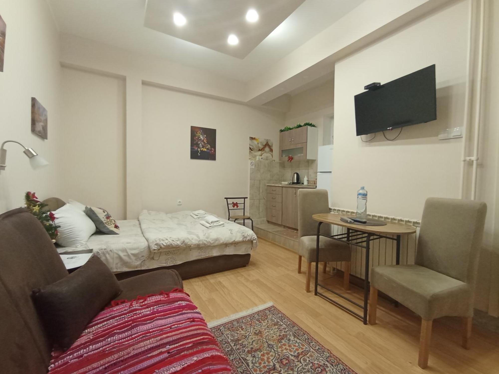 Apartments & Rooms -Mdl Lazic 贝尔格莱德 外观 照片
