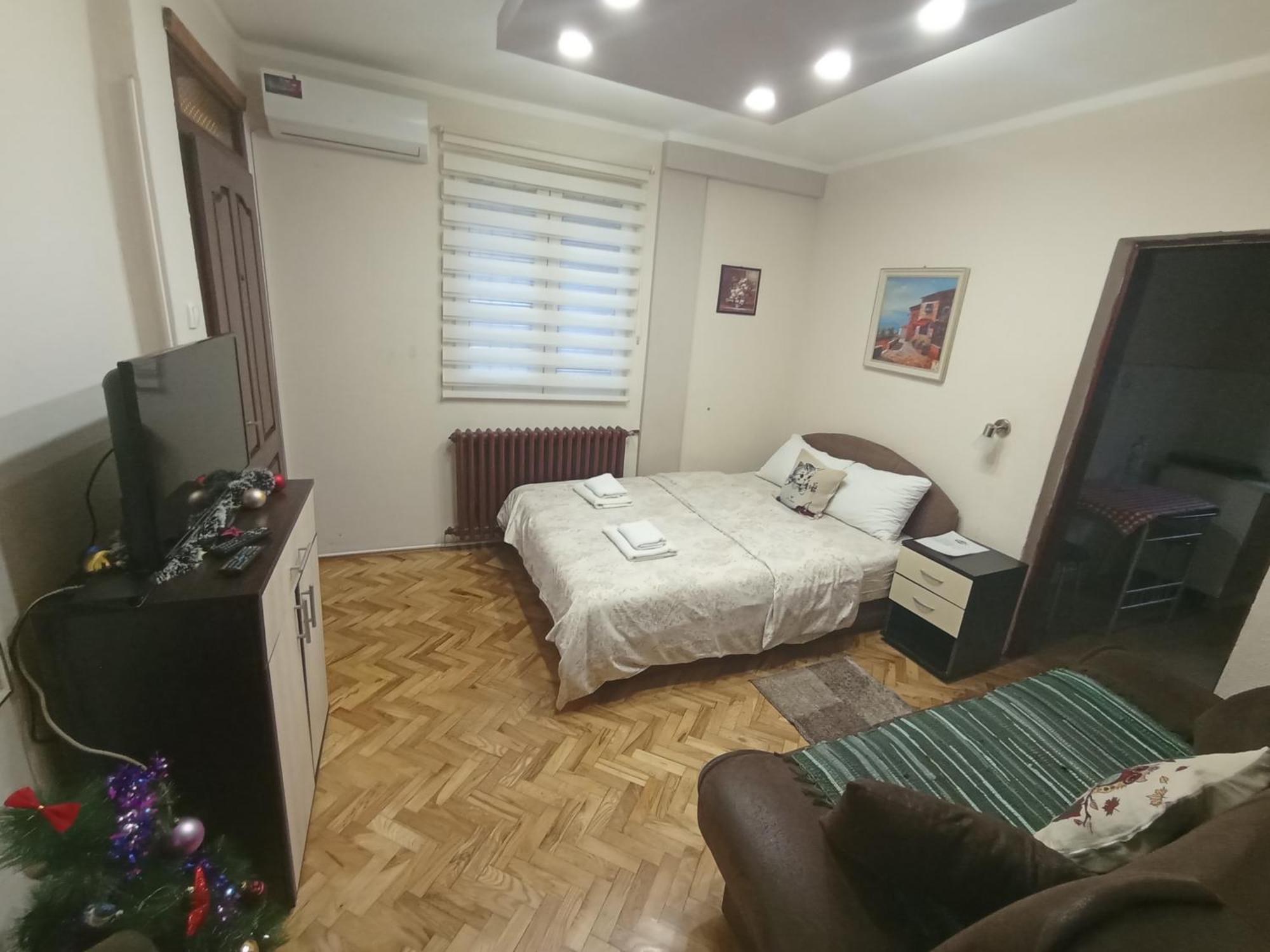 Apartments & Rooms -Mdl Lazic 贝尔格莱德 外观 照片