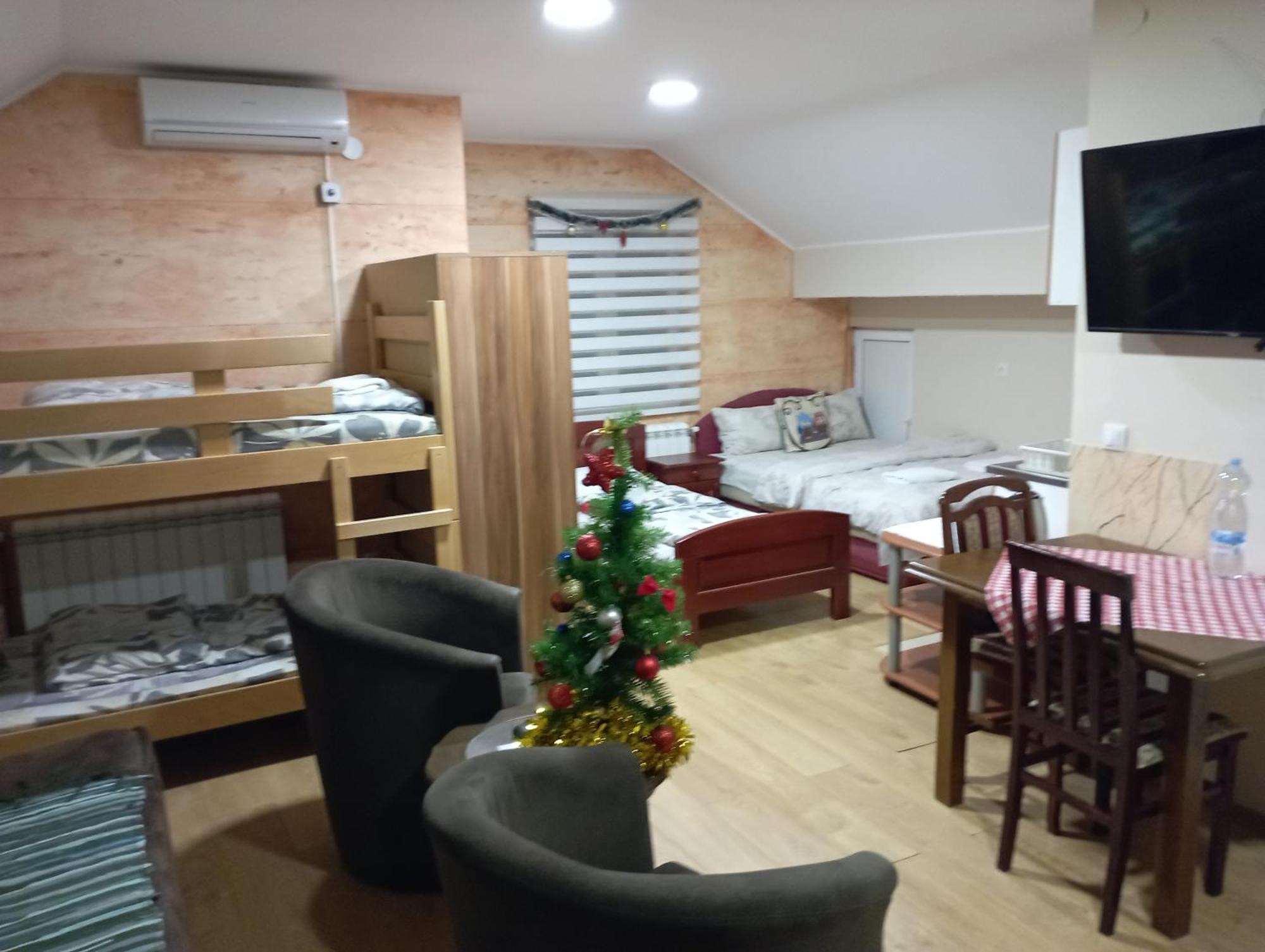 Apartments & Rooms -Mdl Lazic 贝尔格莱德 外观 照片